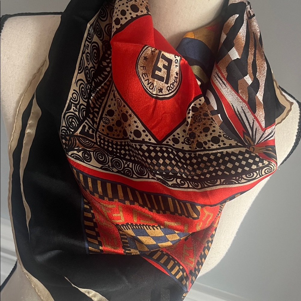 Fendi Silk Scarf Made in Italy - Picture 2 of 9